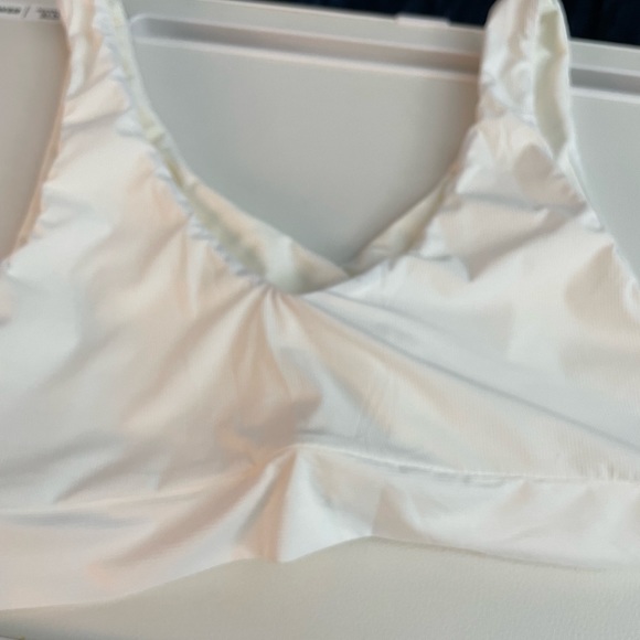 NWT Tularosa Starla swim top - Picture 9 of 9